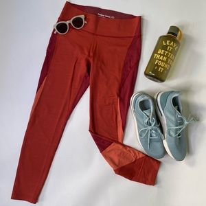 Outdoor voices 7/8 zoom legging.